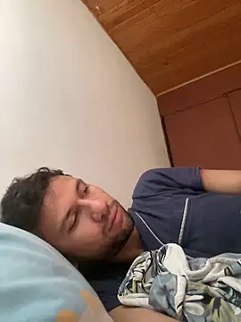 Snapshot of Michaell_Spinelly chatting on 11.01.25 Michaell Spinelly online show from 11.01.25