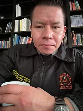 Snapshot of Manu0586 chatting on 10.25.25 Manu0586 online show from 10.25.25