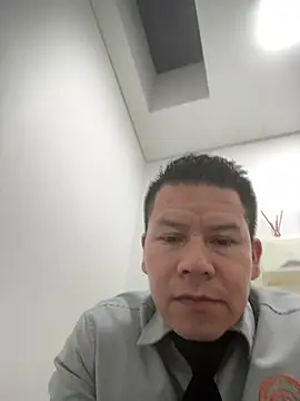 Snapshot of Manu0586 chatting on 02.01.26 Manu0586 online show from 02.01.26