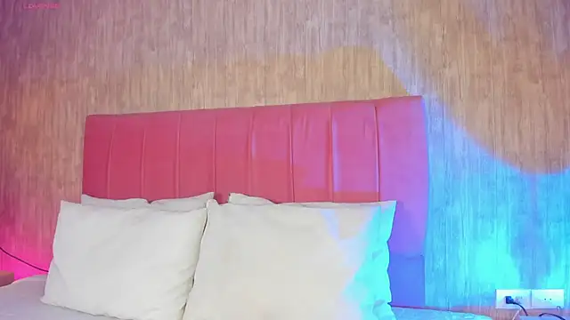 Kendra kobein online show from 11.25.25