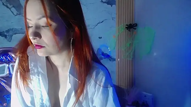 Snapshot of mady0619_ch chatting on 10.11.25 mady0619 ch online show from 10.11.25