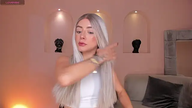 Snapshot of IsabellaMoreau chatting on 02.26.26 IsabellaMoreau online show from 02.26.26