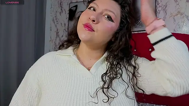 Larissa Antonella online show from 11.26.25