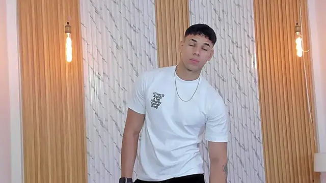 thomas walker0 online show from 10.30.25