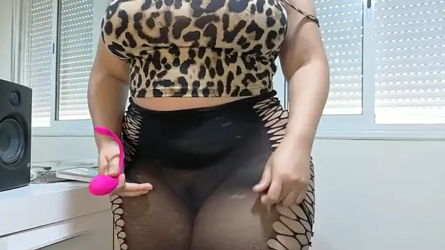 Lady-Rozalia online show from 10.13.25