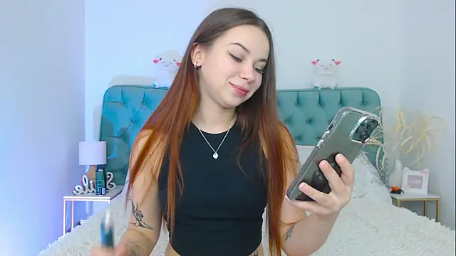 Snapshot of bubblegum1_ chatting on 10.17.25 bubblegum1 online show from 10.17.25