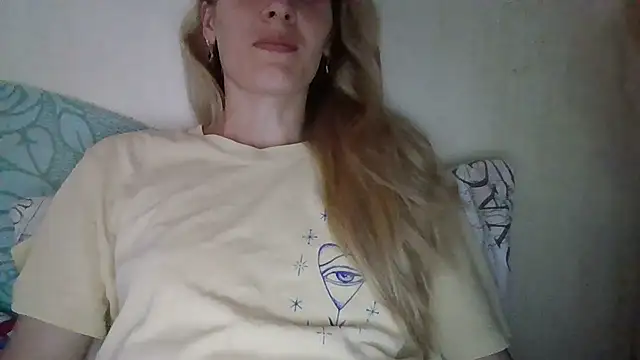 Snapshot of JayeTyler chatting on 07.16.26 JayeTyler online show from 07.16.26