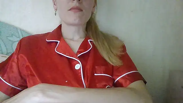 Snapshot of JayeTyler chatting on 07.17.26 JayeTyler online show from 07.17.26