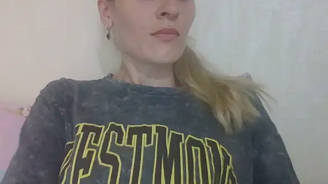 Snapshot of JayeTyler chatting on 07.19.26 JayeTyler online show from 07.19.26