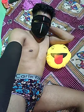 Snapshot of Dassing_strip_couple chatting on 10.02.25 Dassing strip couple online show from 10.02.25