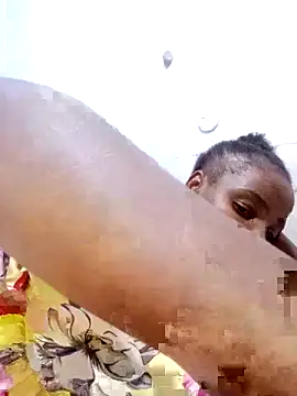 Snapshot of ShySexyBaddiexx chatting on 10.26.25 ShySexyBaddiexx online show from 10.26.25