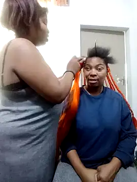 Snapshot of ShySexyBaddiexx chatting on 11.19.25 ShySexyBaddiexx online show from 11.19.25