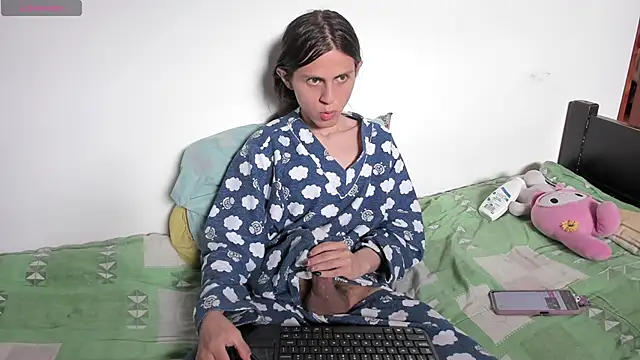 Petite-Goth online show from 05.15.26