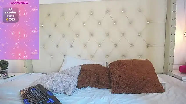 larandemon online show from 09.16.25