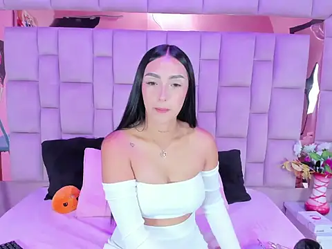 Issabela Mackey  online show from 01.10.26