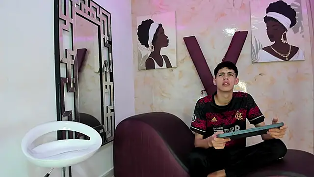 Snapshot of TWINKS_FRIENDS chatting on 02.01.26 TWINKS FRIENDS online show from 02.01.26