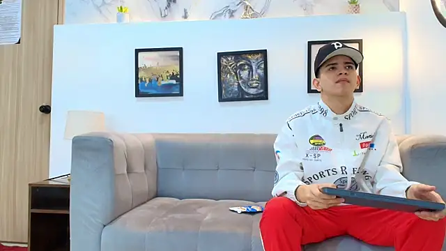 Snapshot of TWINKS_FRIENDS chatting on 02.26.26 TWINKS FRIENDS online show from 02.26.26