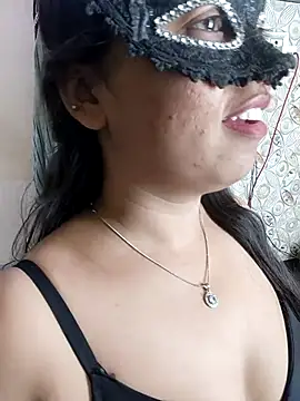 Snapshot of Iampriyaaa15 chatting on 11.14.25 Iampriyaaa15 online show from 11.14.25