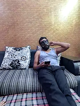 Iampriyaaa15 online show from 12.02.25