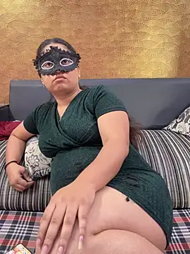 Iampriyaaa15 online show from 04.02.26