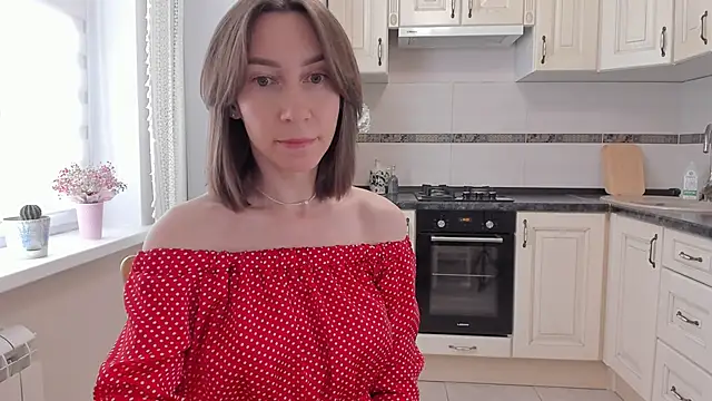 Snapshot of GoodGlamorGirl chatting on 06.12.26 GoodGlamorGirl online show from 06.12.26