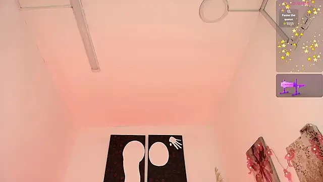 Iamlola  online show from 09.10.25