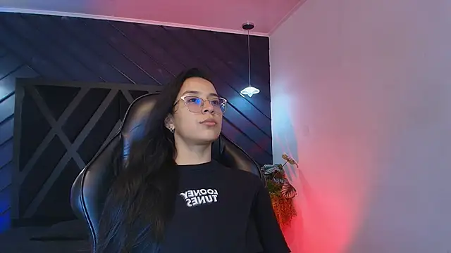 zoe martins  online show from 03.16.26