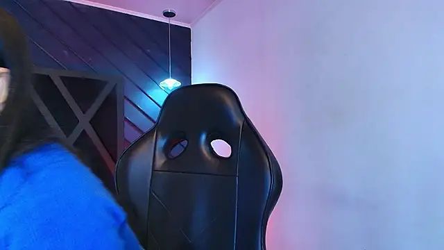 zoe martins  online show from 03.27.26