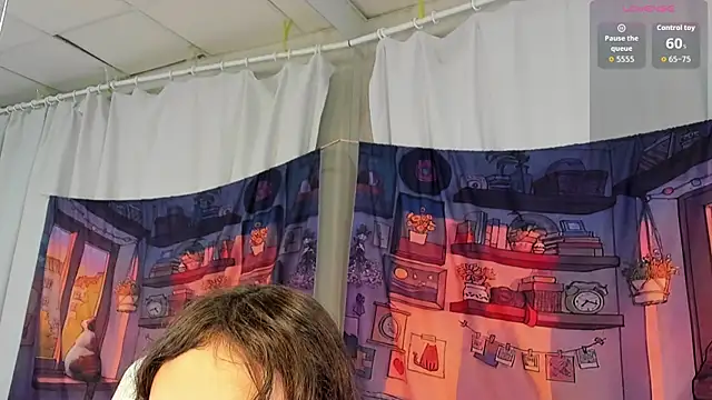 EmilyChaves online show from 11.10.25