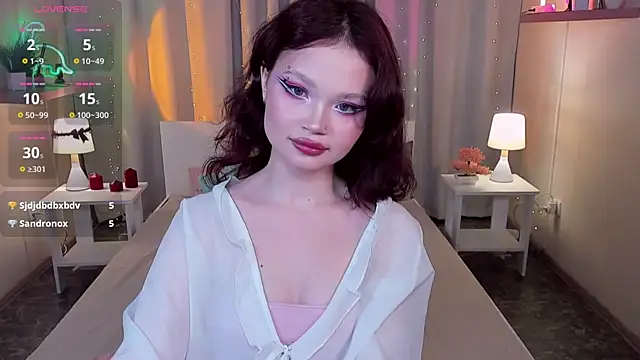 EmilyChaves online show from 06.04.26