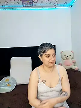 Snapshot of queemking chatting on 02.03.26 queemking online show from 02.03.26