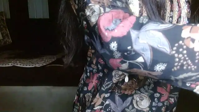 Snapshot of Mini_Meera chatting on 10.01.25 Mini Meera online show from 10.01.25