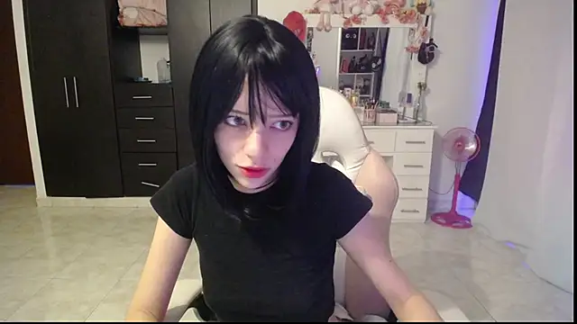 Snapshot of Elizabeth_rose02 chatting on 09.18.25 Elizabeth rose02 online show from 09.18.25