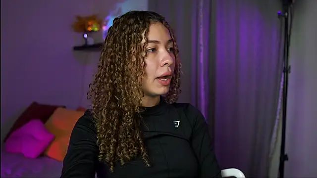 isabella-garcia- online show from 10.29.25