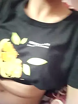 Snapshot of Sx-Maniya chatting on 10.16.25 Sx-Maniya online show from 10.16.25