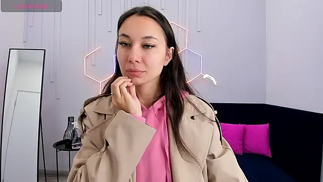 Snapshot of Kat__cat chatting on 09.22.25 Kat cat online show from 09.22.25