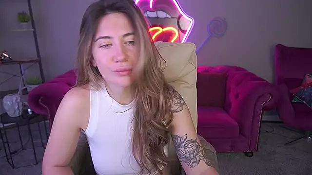 Snapshot of KateShanny chatting on 02.26.26 KateShanny online show from 02.26.26