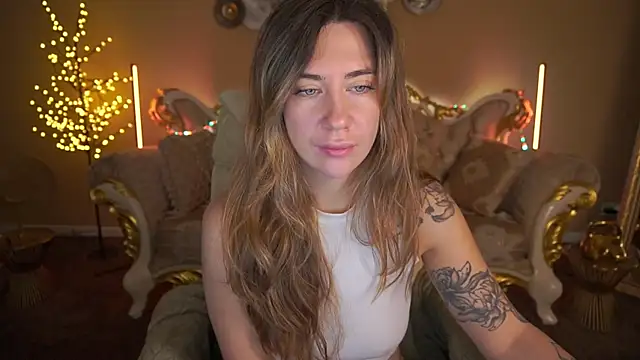 Snapshot of KateShanny chatting on 03.03.26 KateShanny online show from 03.03.26