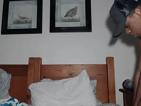 Snapshot of Bedroom_Gangster007 chatting on 10.02.25 Bedroom Gangster007 online show from 10.02.25