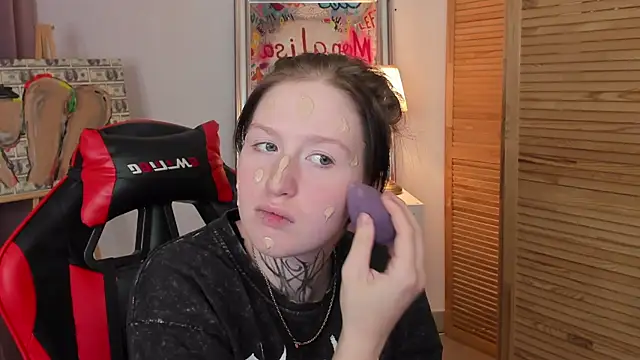 ayakskalermonss online show from 10.17.25