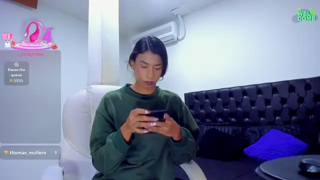 ivi lopez online show from 10.16.25