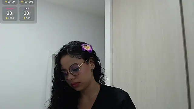 MelanieWillians online show from 09.18.25