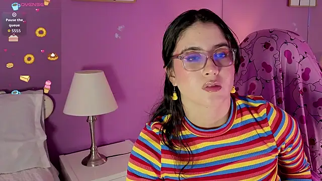 Snapshot of LiLLiAnderson chatting on 09.22.25 LiLLiAnderson online show from 09.22.25