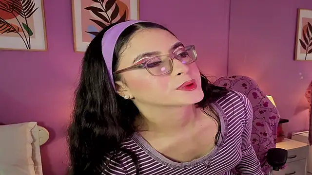 Snapshot of LiLLiAnderson chatting on 09.25.25 LiLLiAnderson online show from 09.25.25