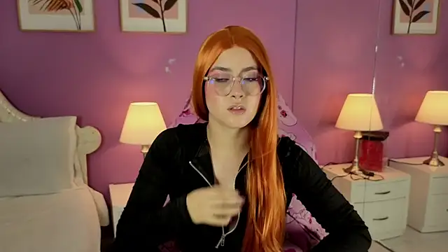 Snapshot of LiLLiAnderson chatting on 10.22.25 LiLLiAnderson online show from 10.22.25