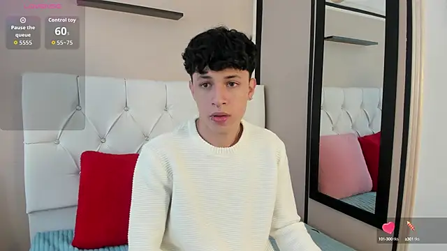 Snapshot of Axel__Evans chatting on 09.18.25 Axel Evans online show from 09.18.25