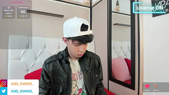 Snapshot of Axel__Evans chatting on 09.25.25 Axel Evans online show from 09.25.25