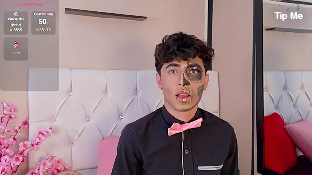 Snapshot of Axel__Evans chatting on 10.03.25 Axel Evans online show from 10.03.25