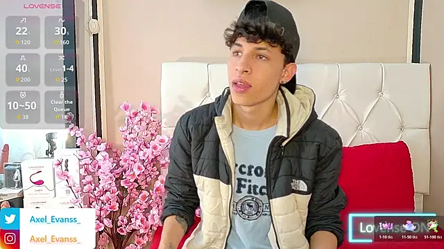 Snapshot of Axel__Evans chatting on 10.17.25 Axel Evans online show from 10.17.25