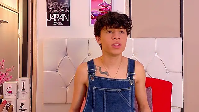 Axel  Evans online show from 11.25.25